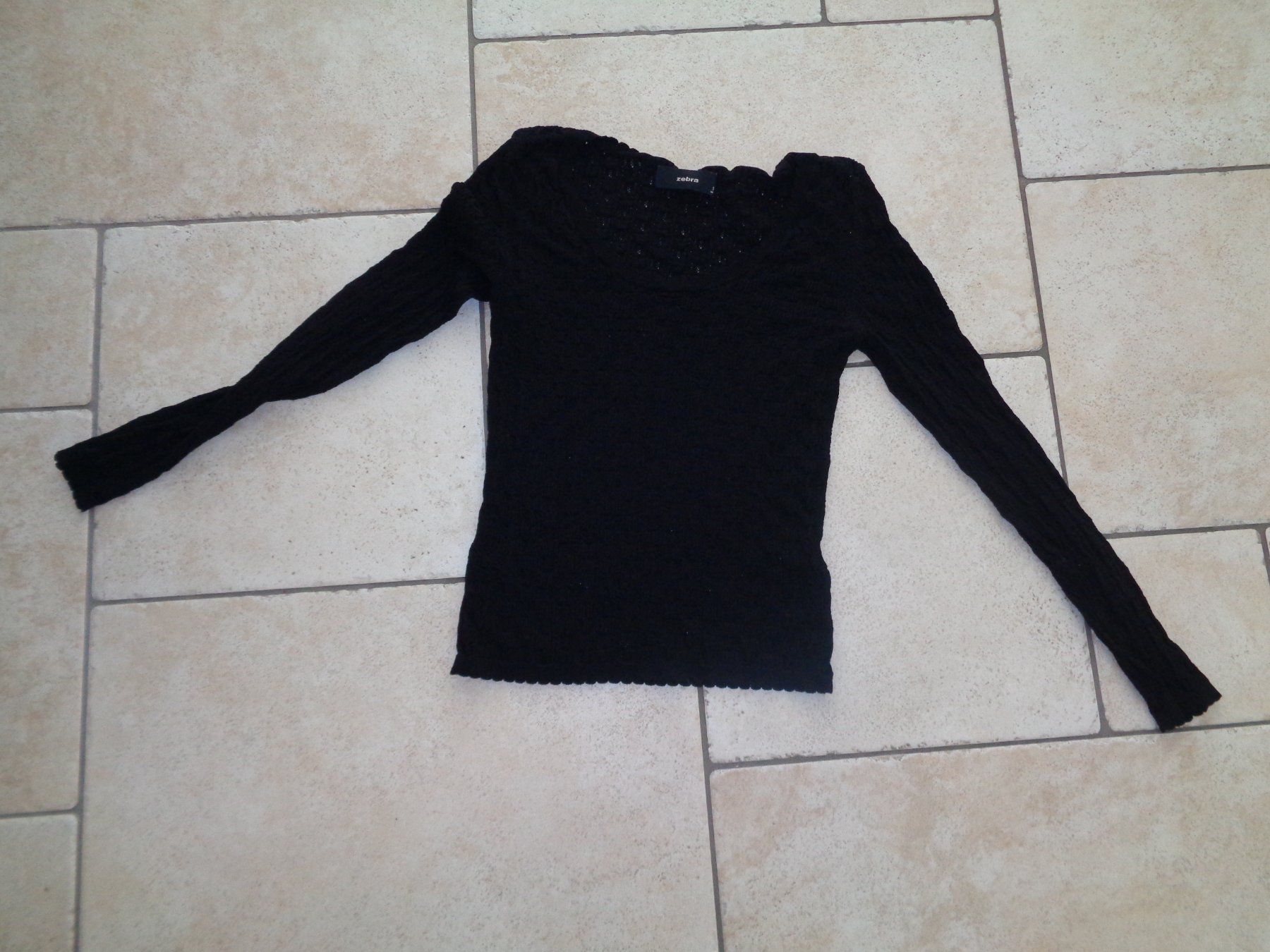 Zebra Pullover & Sweatshirts: Pulli  Zebra  Grösse S – Gebraucht aus Kreuzlingen von Robi-2003 1