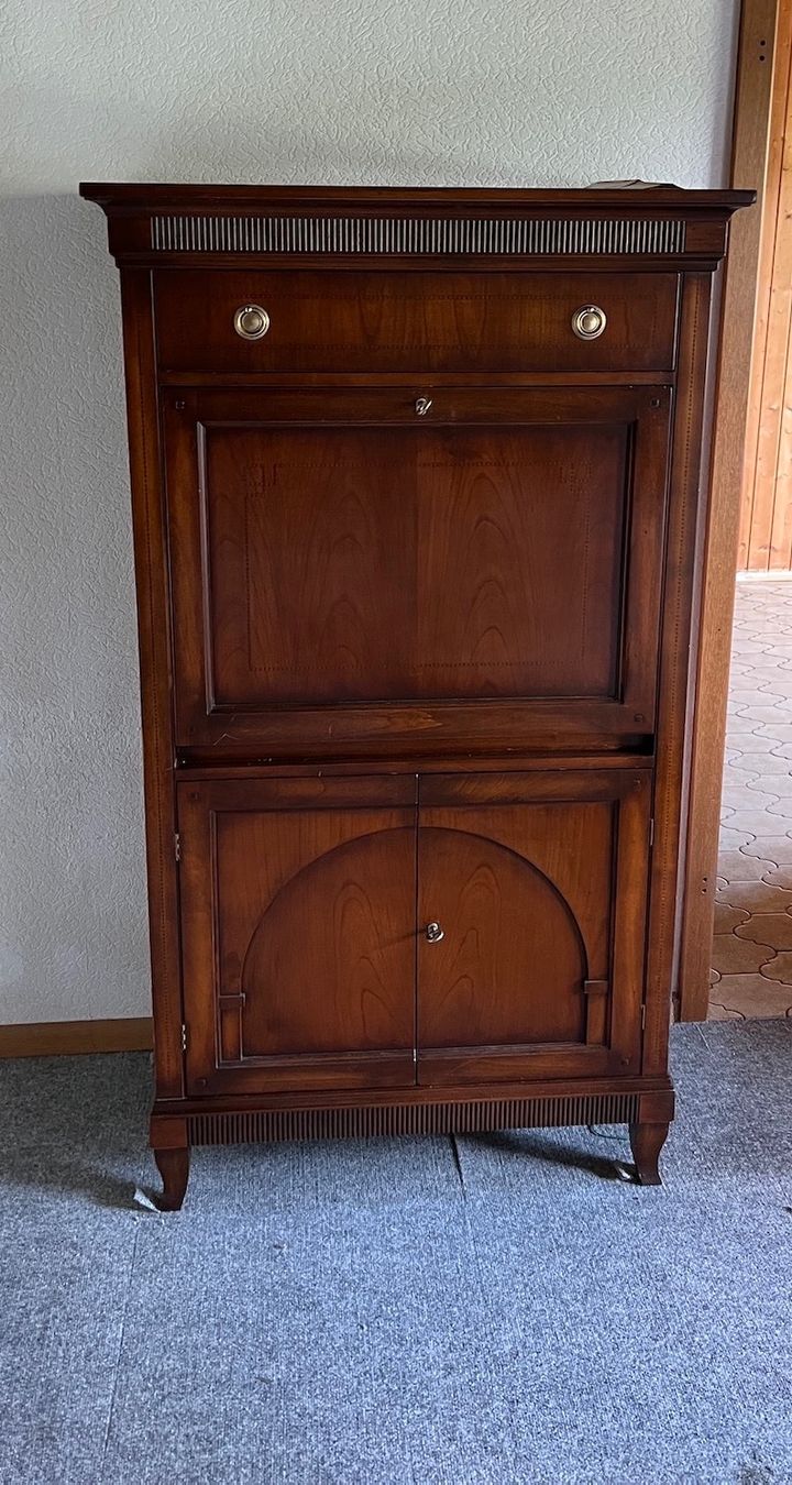 Scrivanie: Biedermeier Sekretär Nussbaum Kommode Jugendstil SELVA – Usato da Gemünden venduto da GEUENWALD 1