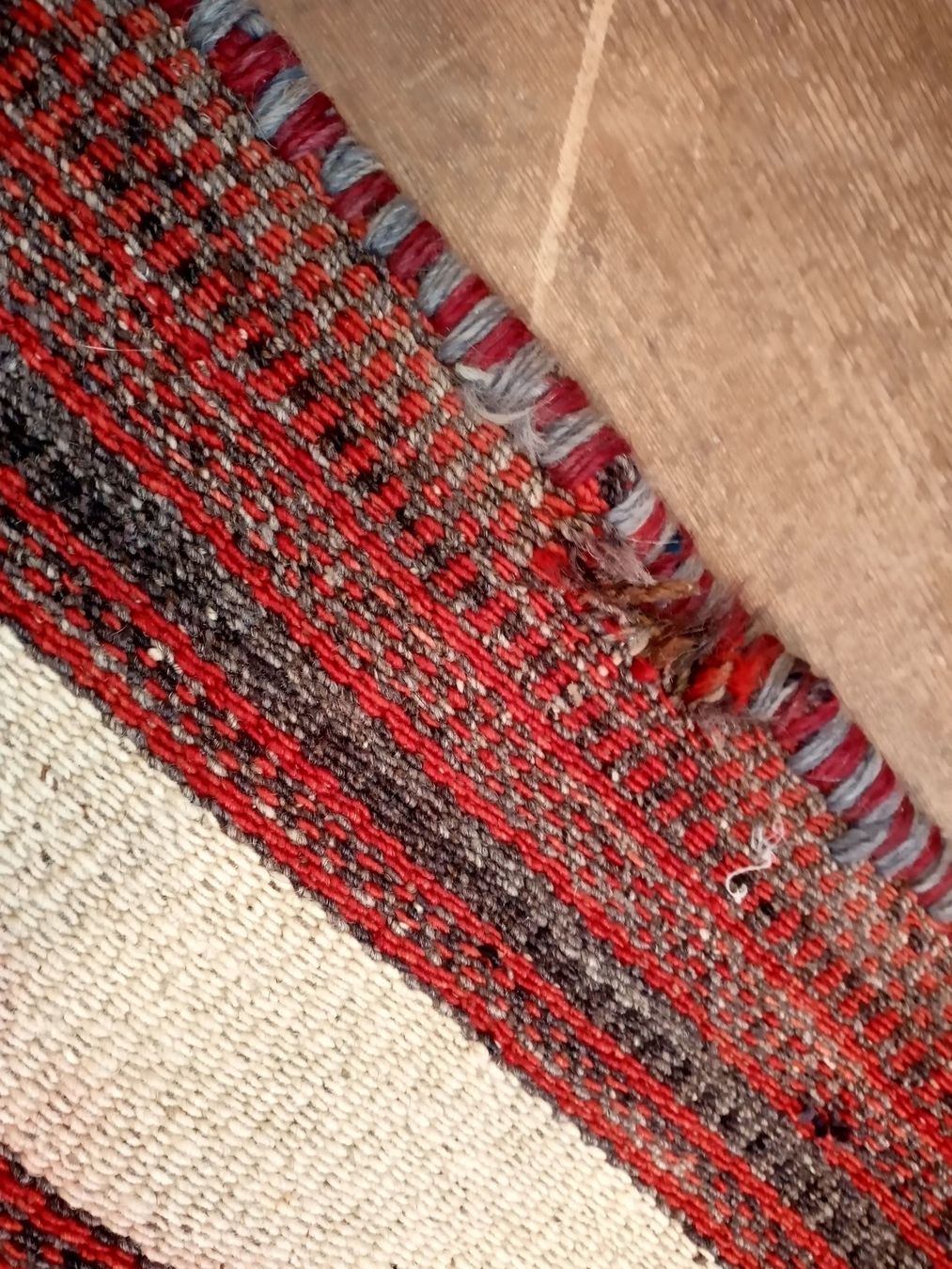 Tappeti: Tasche Kilim Teppich, handgeknüpfte – Usato da Prez-vers-Siviriez venduto da Monija70 4