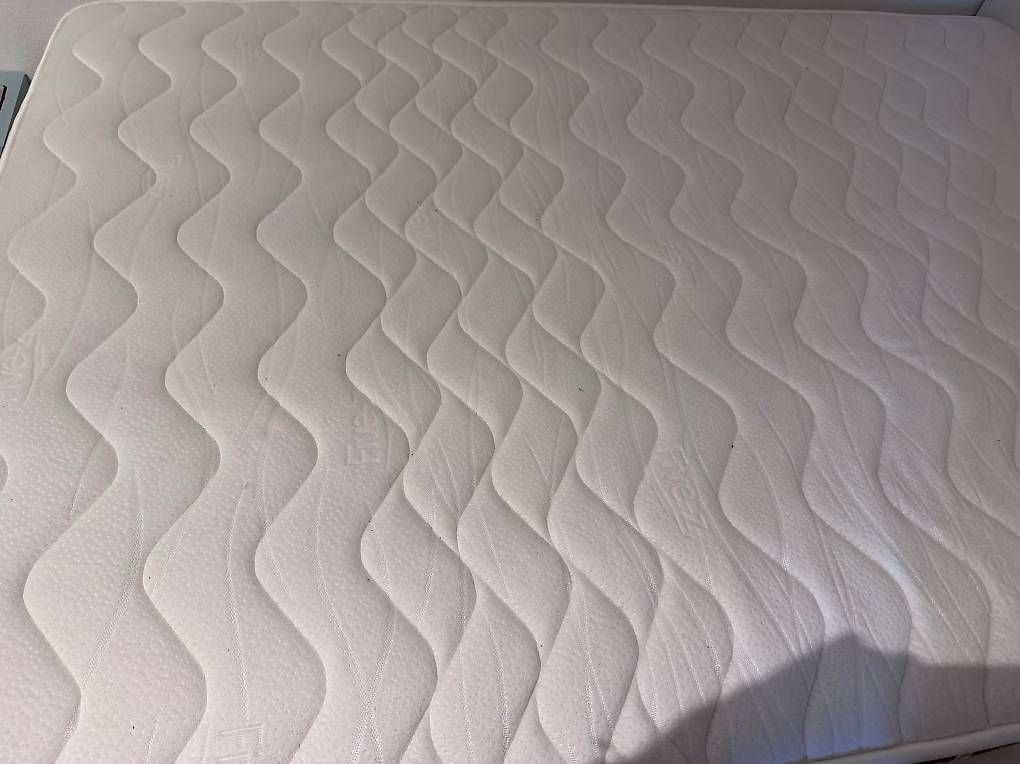 Ikea Letti: Neuwertiges Bett IKEA – Usato da Zollikon venduto da eva111 3