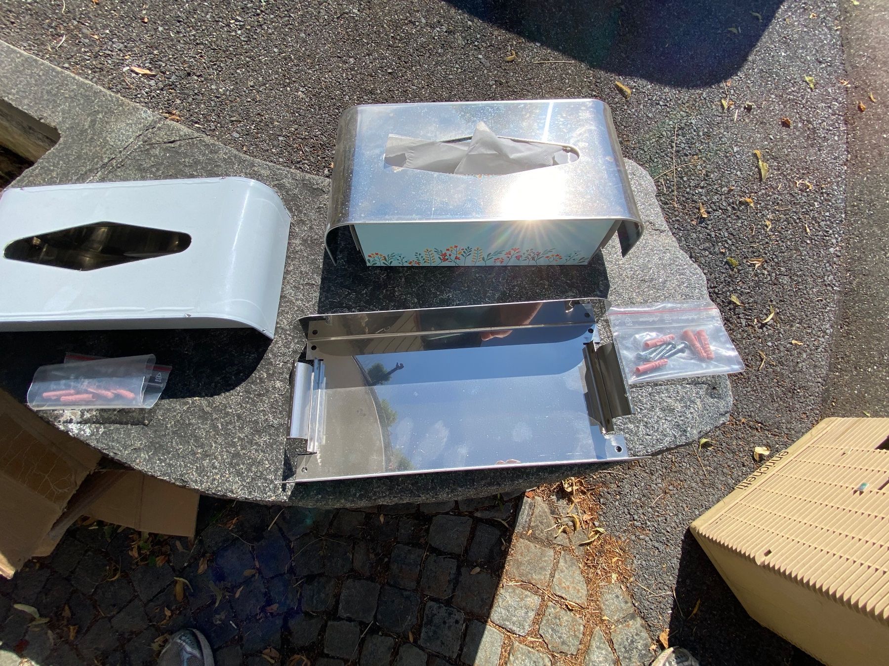 Casse di trasporto: Tissue box holders stainless steel with screws – Nuovo e nell'imballaggio originale da Amden venduto da dubaibaba 1