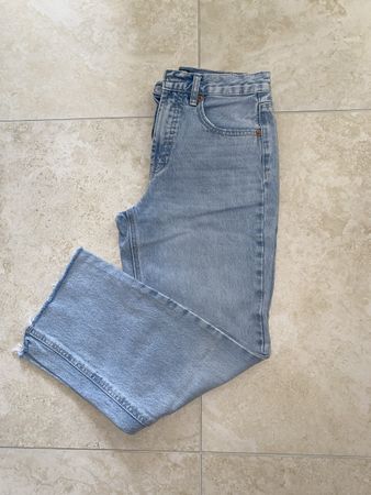 Jeans Stradivarius taille 38 bleu clair