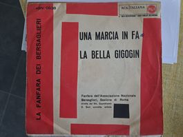 Fanfara Dei Bersaglieri - Marcia In Fa / La Bella Gigogin