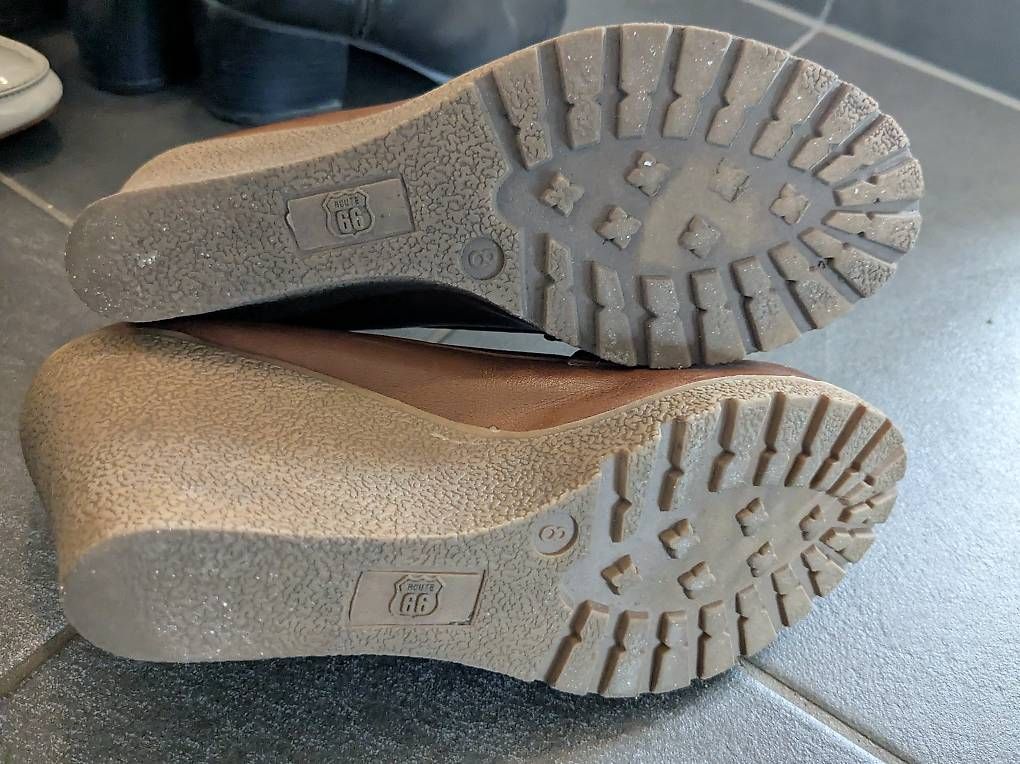 Scarpe da donna: Braune Plateaupumps 38 – Usato da Stäfa venduto da FloStauf 2