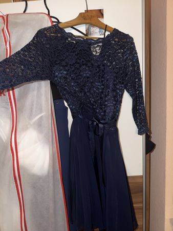 Swing Kleid