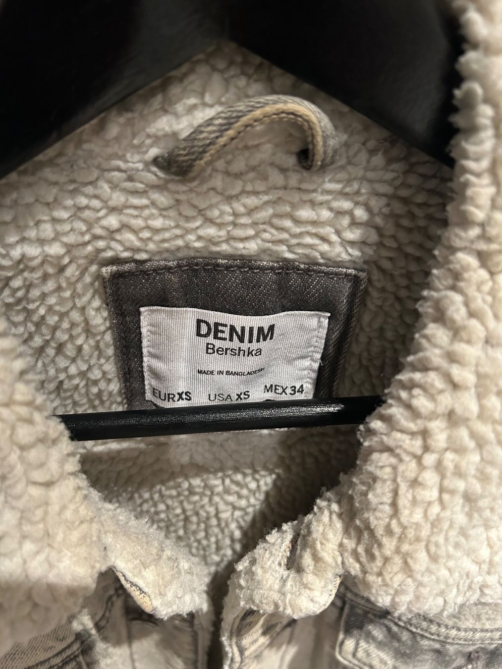Bershka Giacche: Bershka Winter Jacke – Usato da Schlieren venduto da Leavio 1