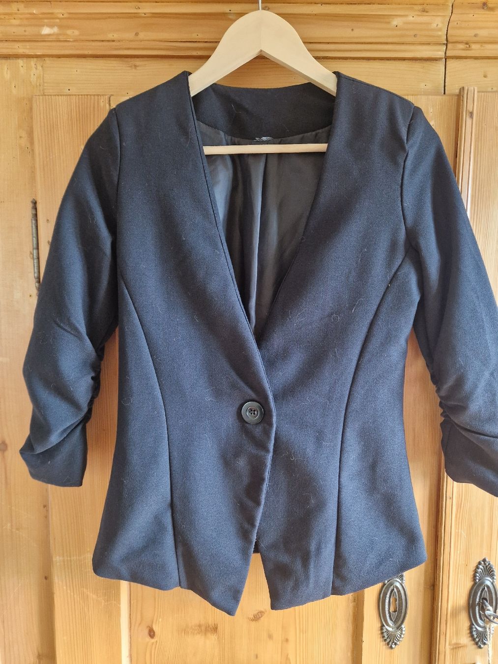 Giacche: Schicker schwarzer Kurz - Blazer mit 3/4 Ärmel, Gr S – Usato da Weggis venduto da Oswadan 2