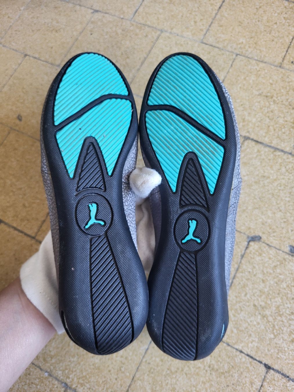 Puma Scarpe da donna: Flache Puma-Schuhe – Nuovo (secondo la descrizione) da Zweisimmen venduto da Adorable 2