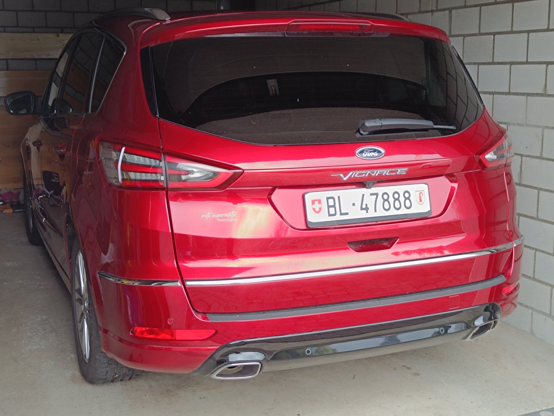 Ford Autos: Ford S-Max 2.0 TDCi AWD Vignale 7 Plätzer – Gebraucht aus Läufelfingen von noooby 8