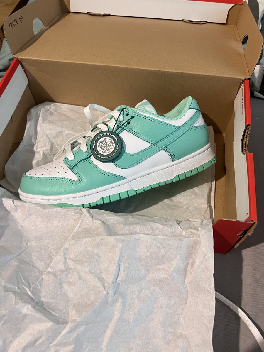Nike Herrenschuhe: Nike dunk low Green Glow – Neu und originalverpackt aus Horriwil von eli_d6wc 1