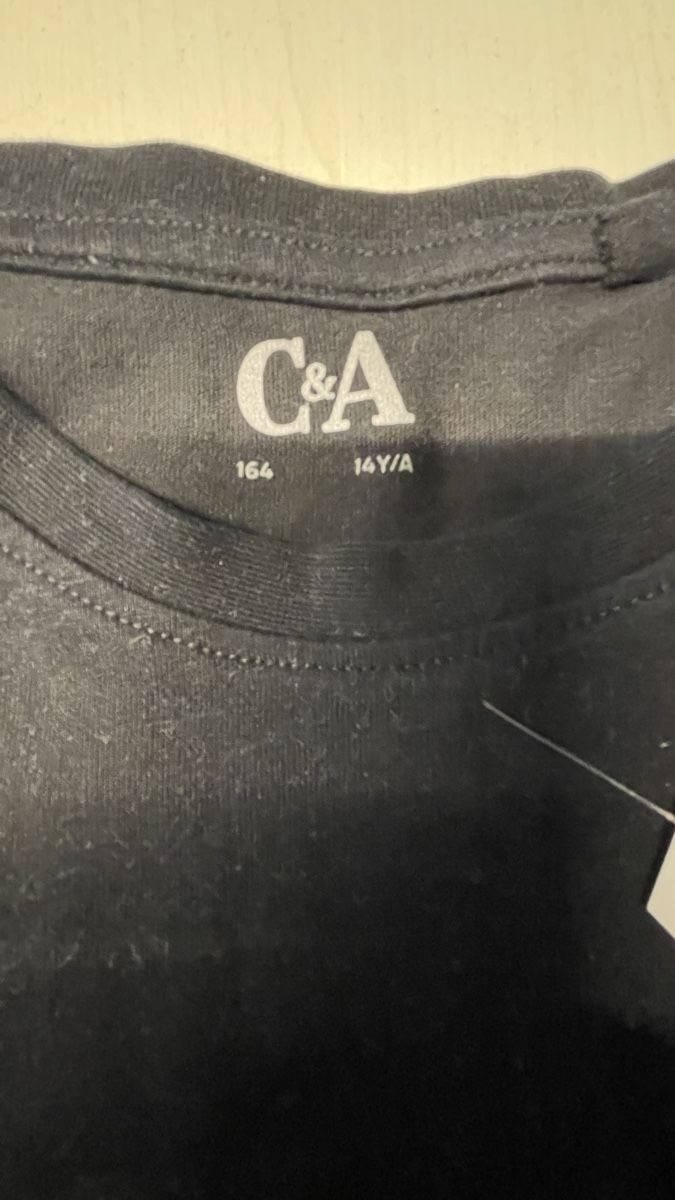 C&A T-Shirts: Schwarzes T-Shirt Grösse 164 – Neu (gemäss Beschreibung) aus Neuenkirch von balani 2