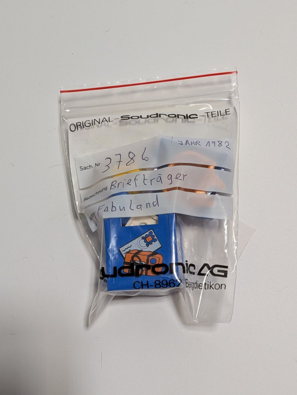 Lego Giocattoli: Lego 3786 Buzzy Bulldog the Postman – Usato da Künten venduto da Dfog 1