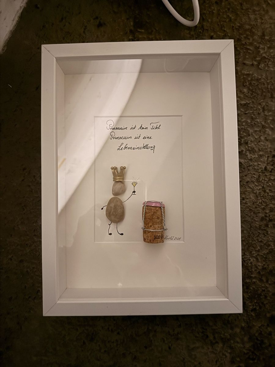 Foto & Immagini: Handgemachtes Steinbild "Prinzessin", Wanddeko, Geschenkidee – Nuovo (secondo la descrizione) da Richterswil venduto da Isabell95 1