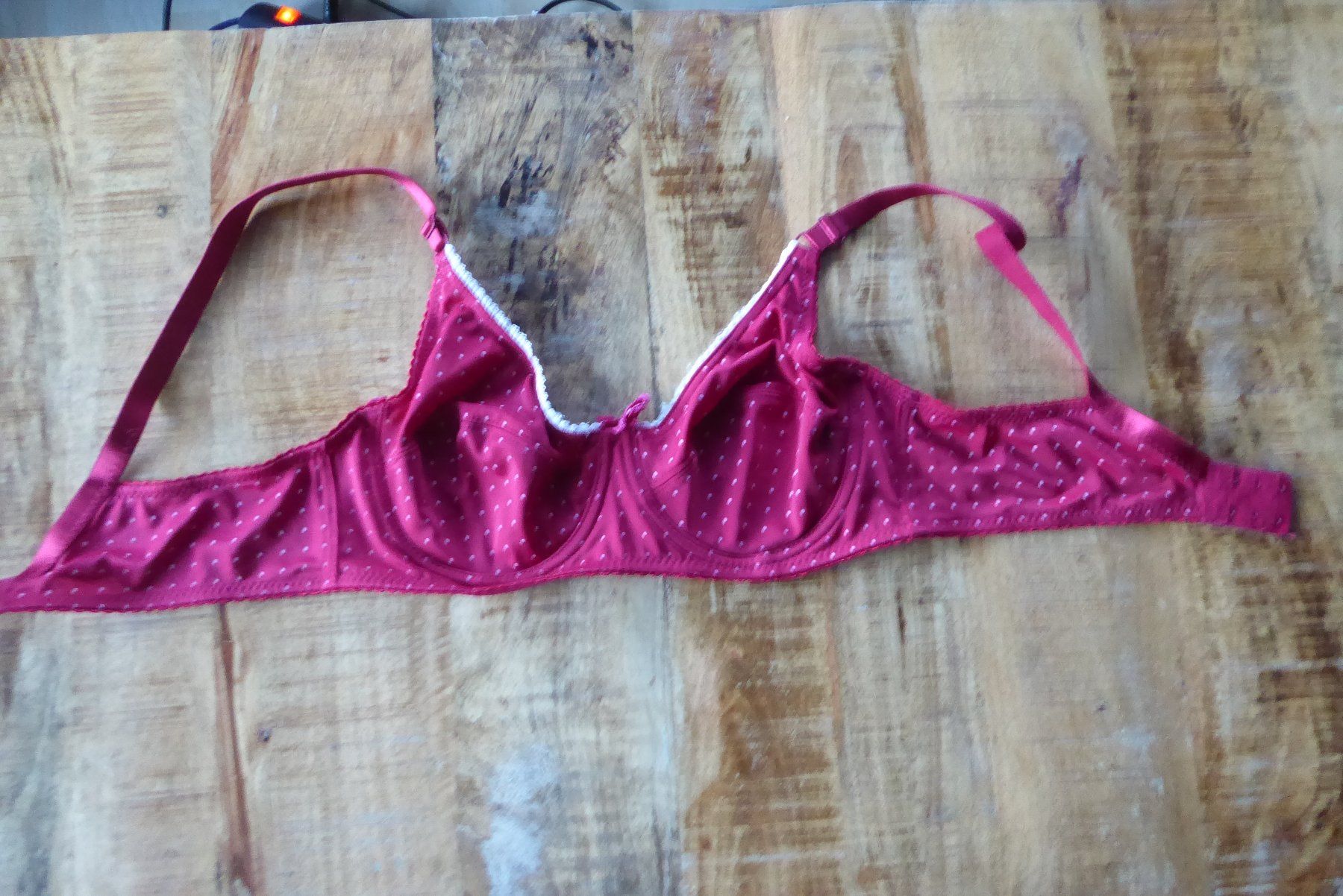 Altra biancheria intima: Vintage BH Gr 85 B LUNNA – Usato da Sargans venduto da Benziner 1