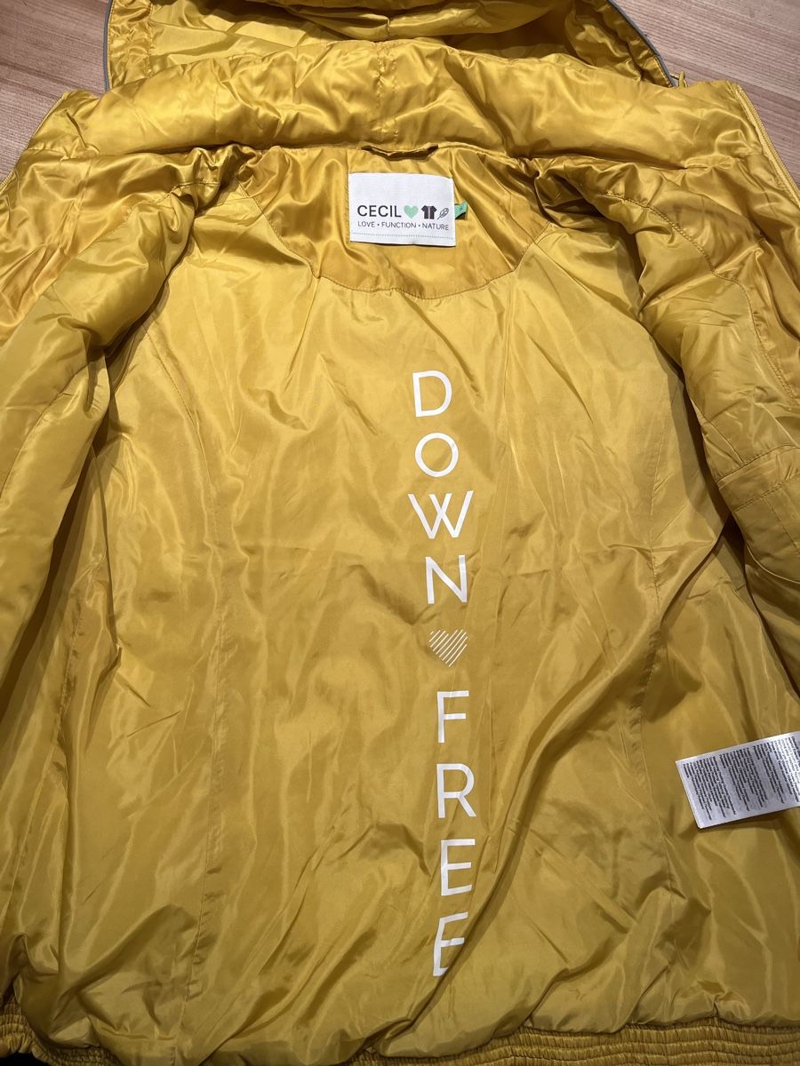 Cecil Vestes: Cecil Steppjacke gelb, Grösse S/M – Neuf (Voir description) à Wilen b. Wollerau par urs_9s5y 3