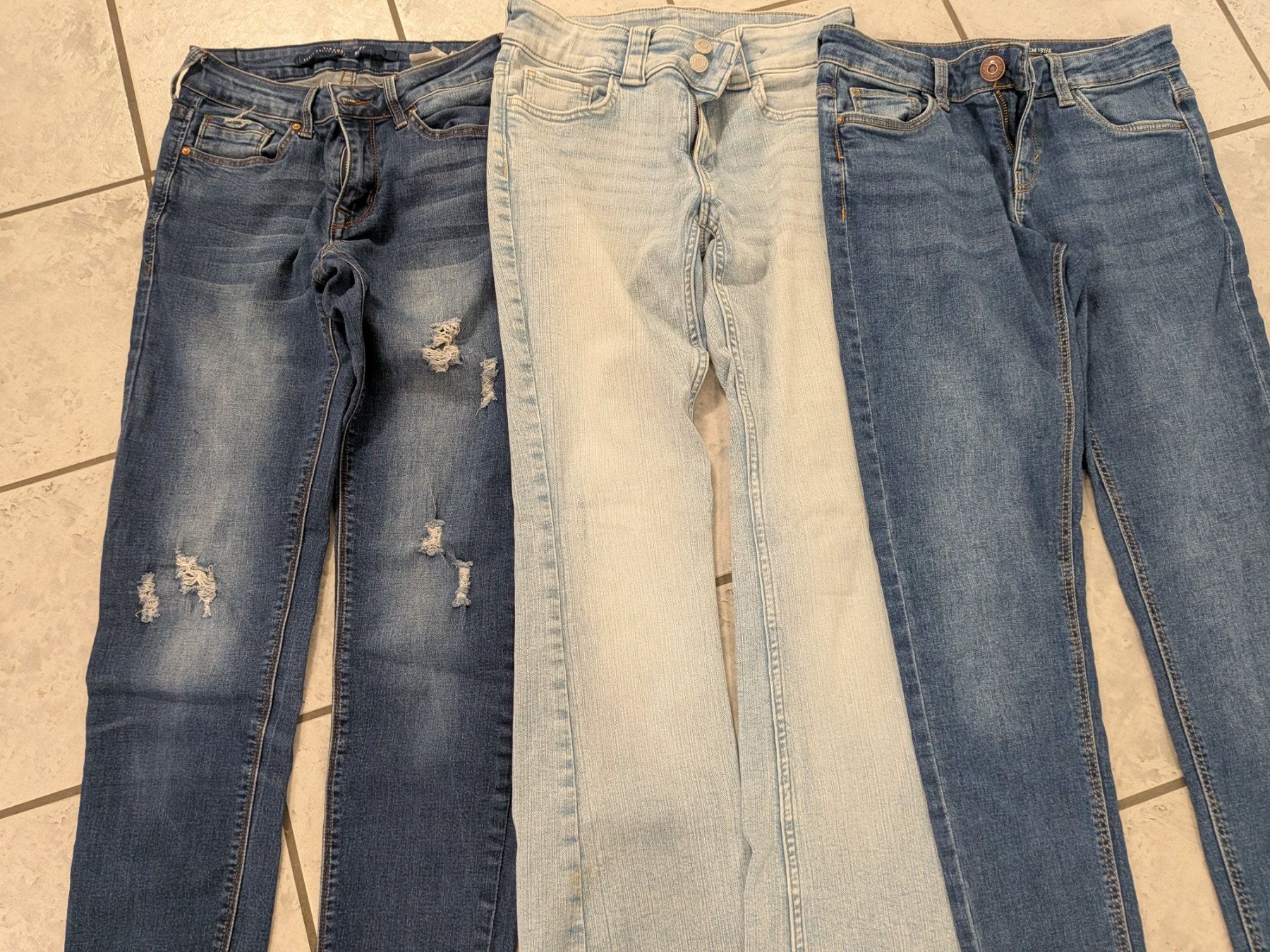 Lotti di vestiti: 3 Paar Jeans Gr 34 – Usato da Untersiggenthal venduto da Marlen59 1