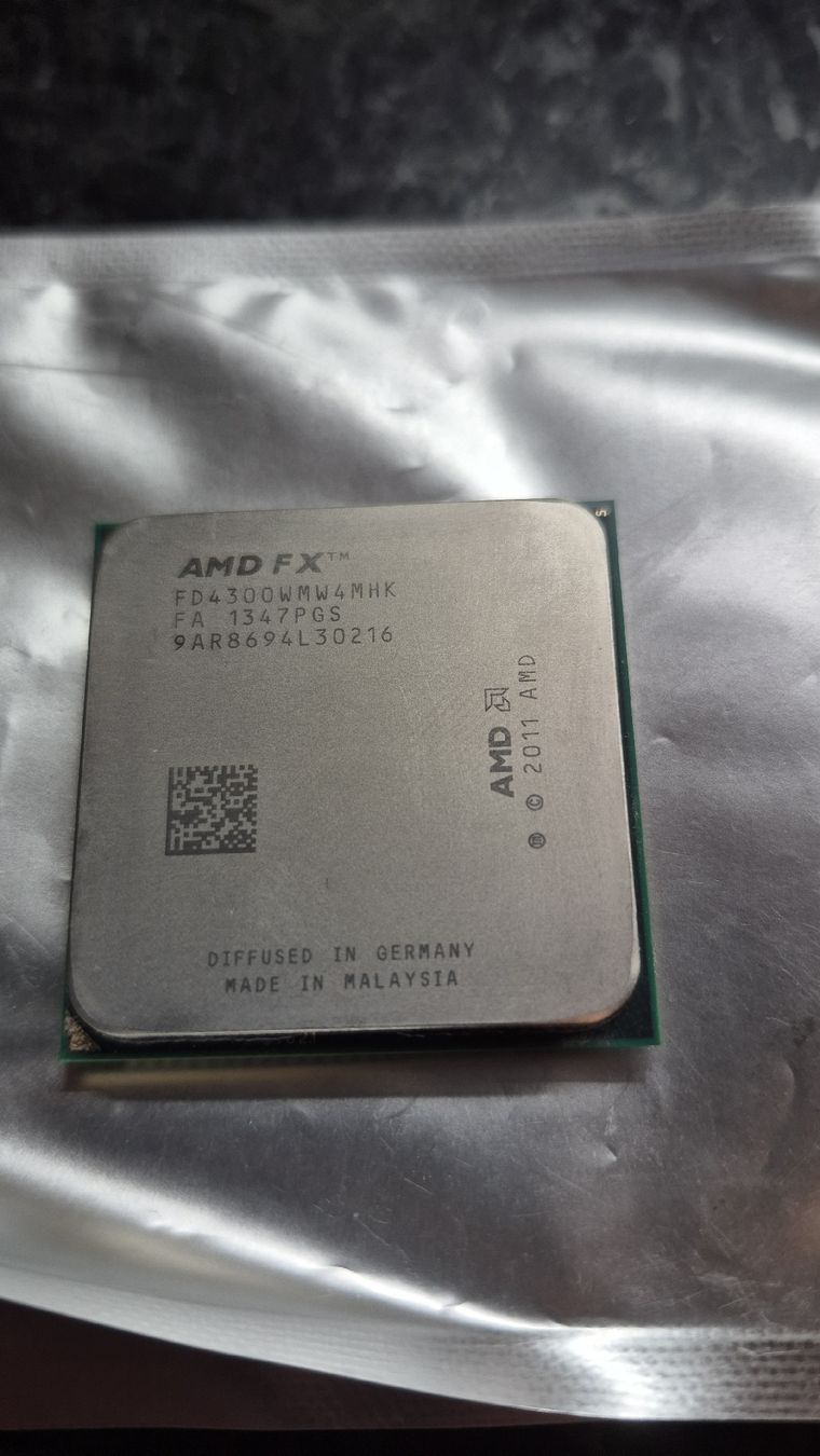 Amd PC: amd fx  – Difettoso da Léchelles venduto da sim7891