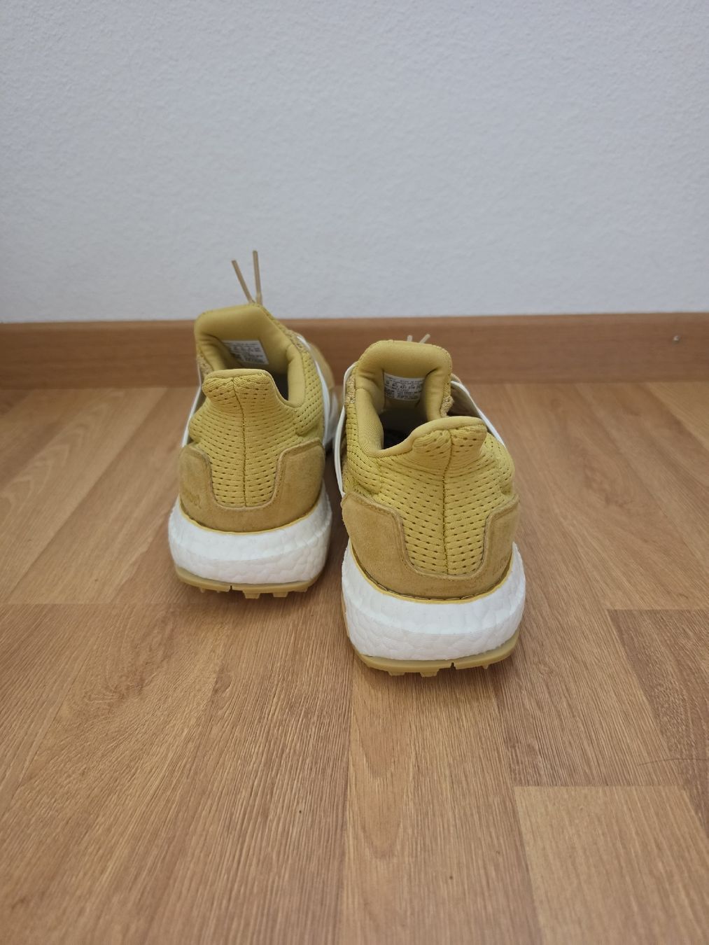 Adidas Scarpe da uomo: Adidas Ultraboost "Extra Butter" – Nuovo (secondo la descrizione) da Belp venduto da fabiocardoso 2