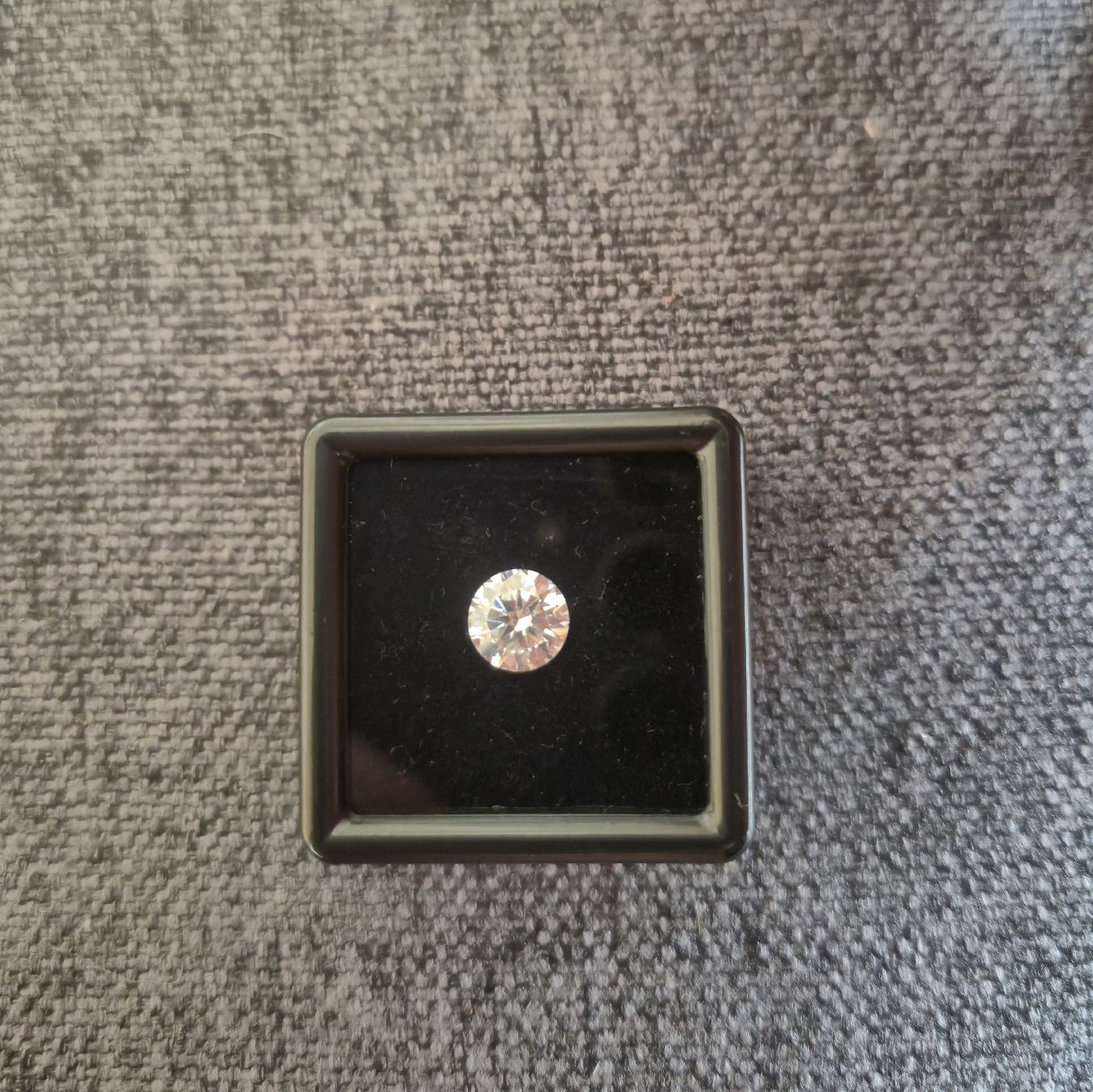 Pietre preziose: Moissanite 1.0 ct mit GRA Zertifikat – Nuovo (secondo la descrizione) da Liebefeld venduto da Slpi-cards 2
