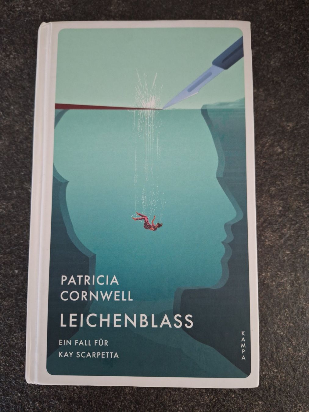 Bücher: Patricia Cornwell - Leichenblass – Gebraucht aus Selzach von Stony17