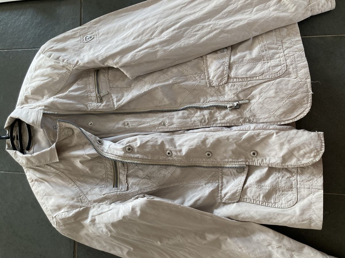 Giacche: Beige Damen Jacke Gr. 40 – Usato da Kesswil venduto da Branca-01 2