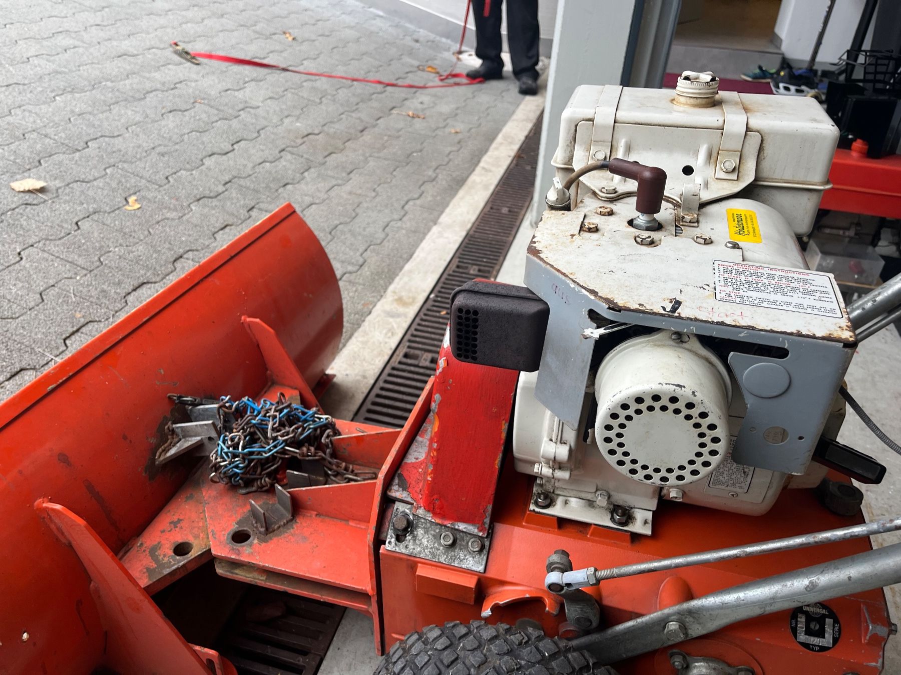 Déneigement: Schneepflug Universal – D'occasion à Schänis par Trojan10 2