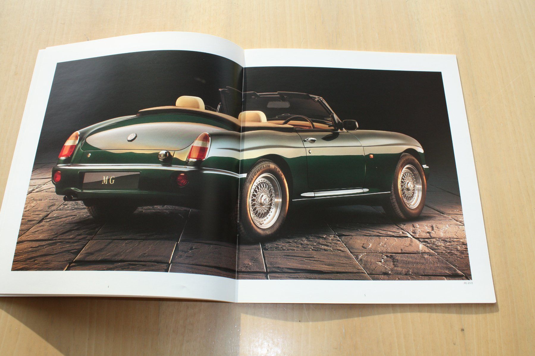 MG Documenti: MG RV8 Prospekt 1994 – Usato da Wikon venduto da erwin400 3