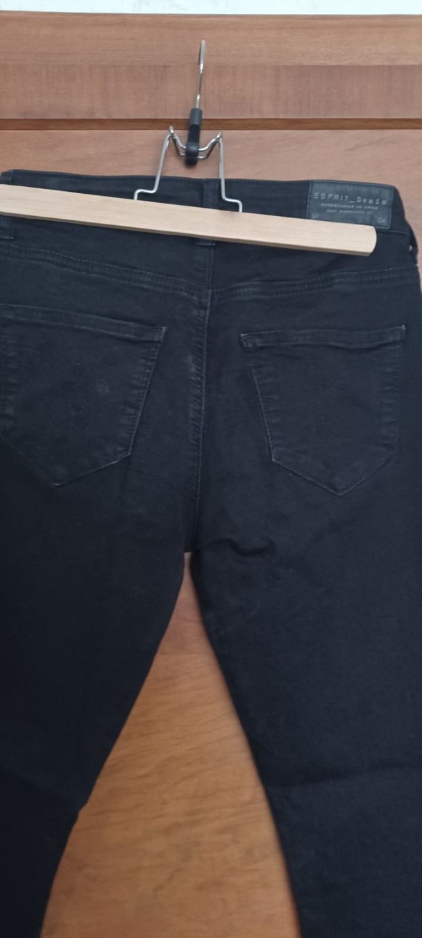 Esprit Jeans: Hose von Esprit – Usato da Menziken venduto da Nikkimcanton 1