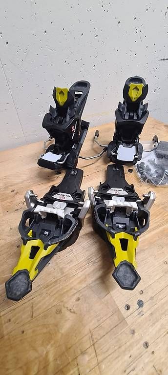 Fritschi Attacchi: Fritschi Tecton Carbon – Usato da Zürich venduto da dav_6nqr