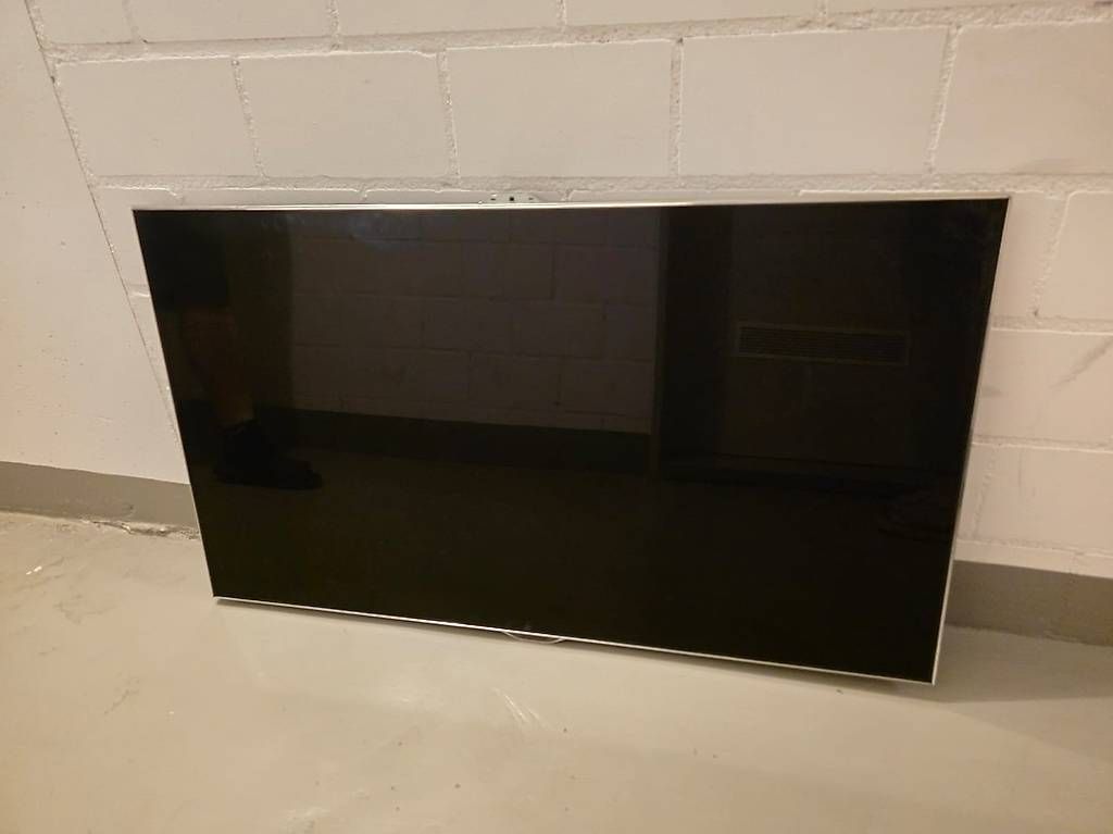Samsung Fernseher: Samsung 46 Zoll LED – Neu (gemäss Beschreibung) aus Ermatingen von ver_vs8d