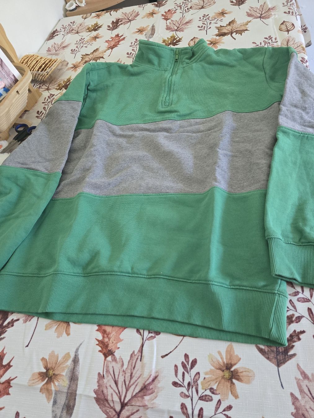 Pullover & Sweatshirts: pullover – Neu (gemäss Beschreibung) aus Matten b. Interlaken von sonnyboy22