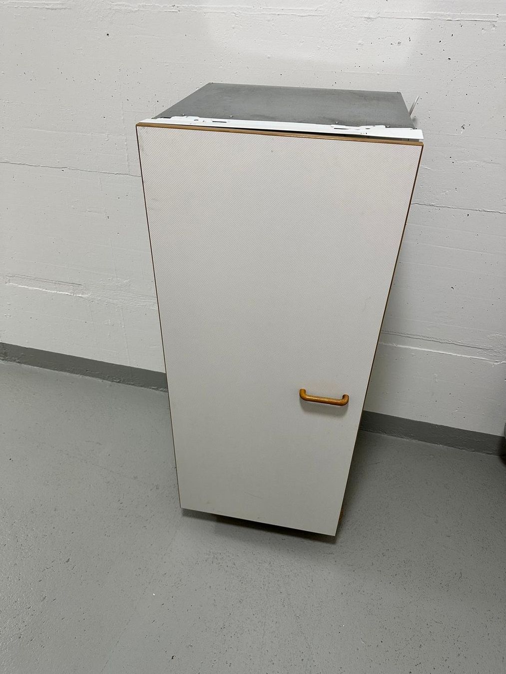 Sibir Kühlschrank: Kühlschrank Einbaukühlschrank SIBIR – Gebraucht aus Spreitenbach von Space_X 3