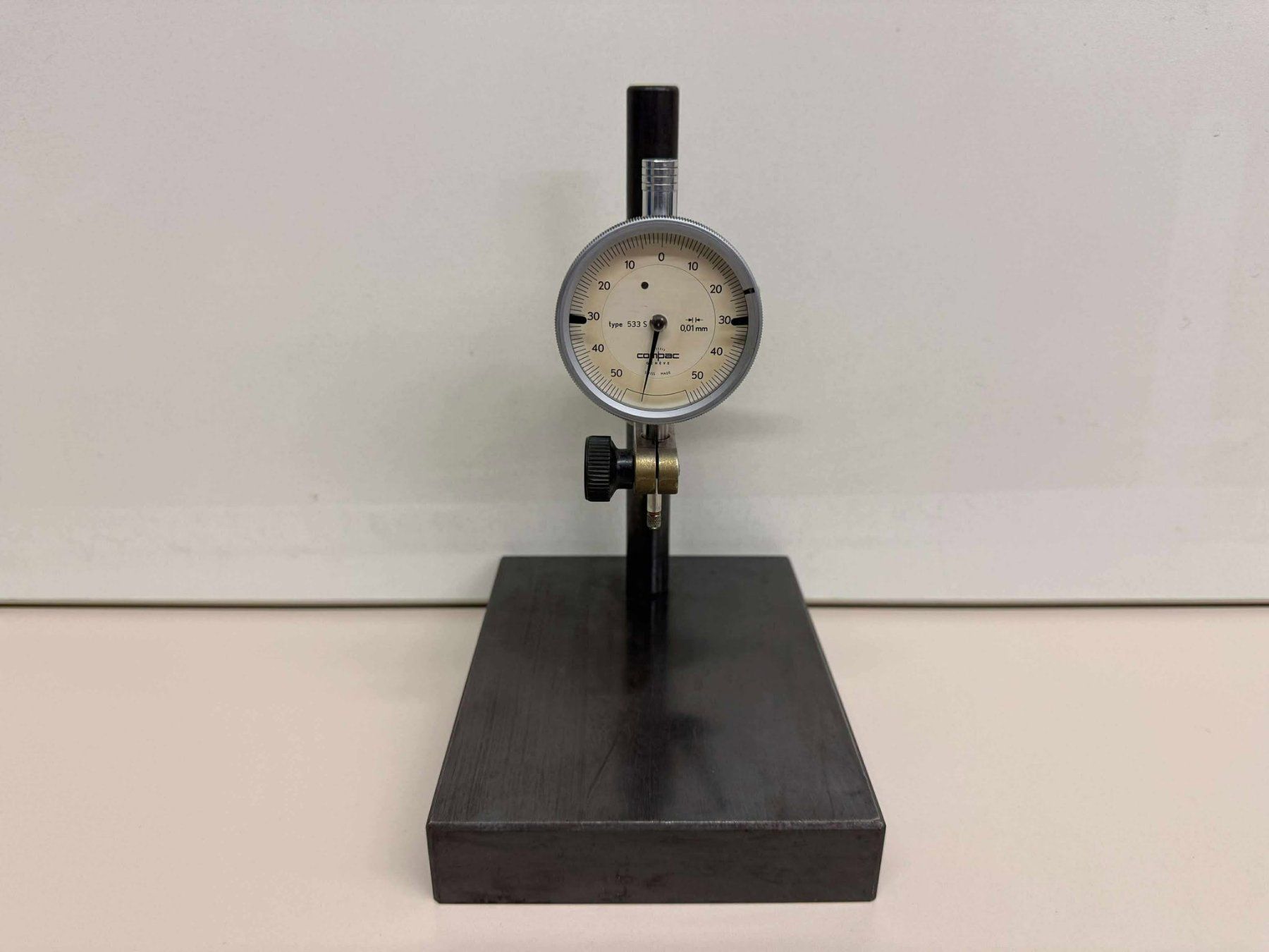 Tous les outils: Messtisch mit Compac Messuhr – D'occasion à Winterthur par Joe1001