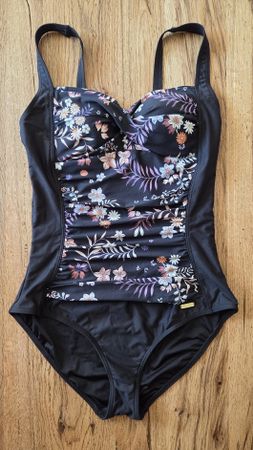 Badeanzug Damen Schwarz Blumenmuster Grösse 40 guter Zustand