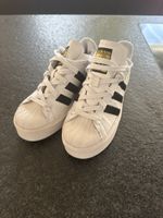Adidas Superstar Plateaus Gr 39 1/3 Neuwertig Sommer 