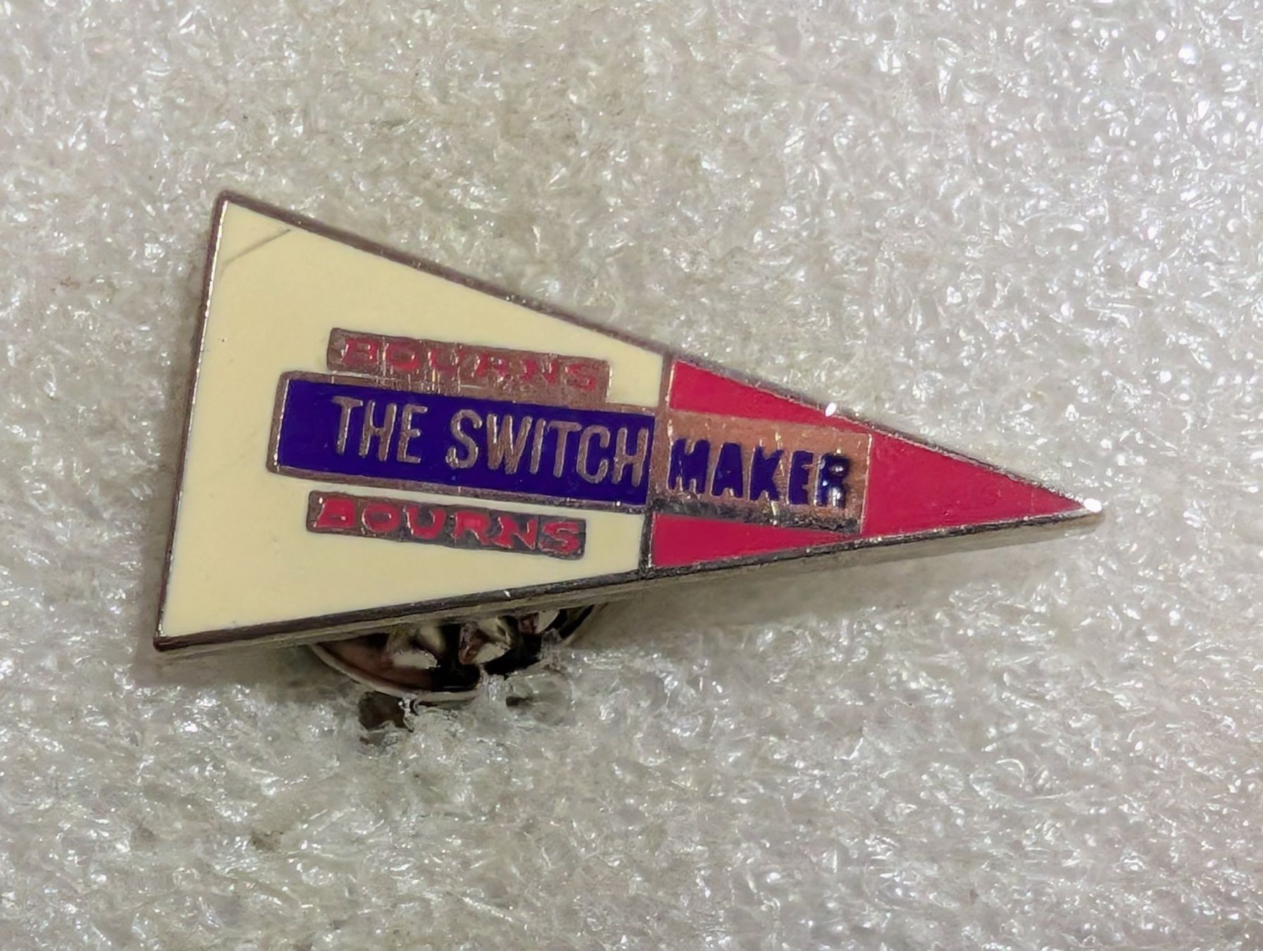 Plaketten & Abzeichen: Ansteckpin 243: The Switch Maker – Gebraucht aus Oppligen von Pin-Fall-Shop