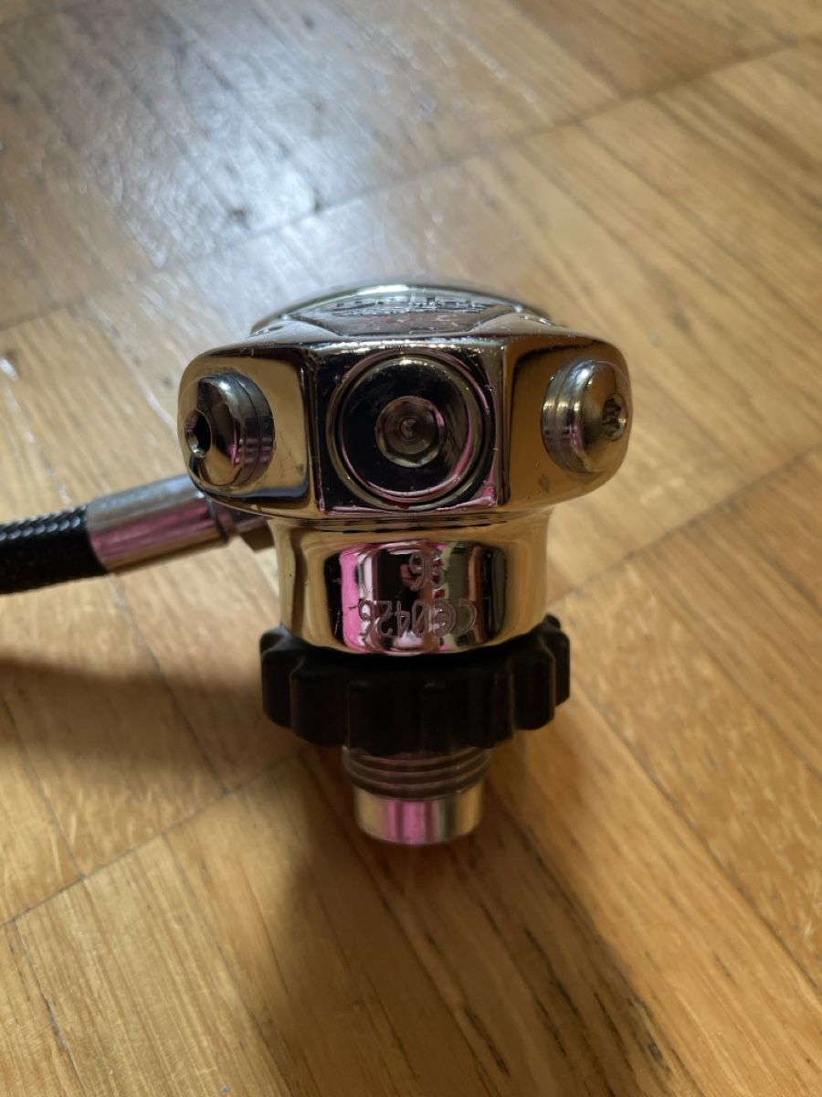 Mares Respiratori & Giubbotti: Mares Tauchregler MR22 Abyss – Usato da Umiken venduto da Abyss3 5