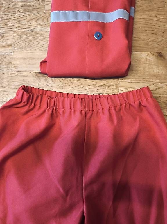 Costumi: Feuerwehrkostüm, Grösse 140 – Usato da Sargans venduto da mel_8yph 4