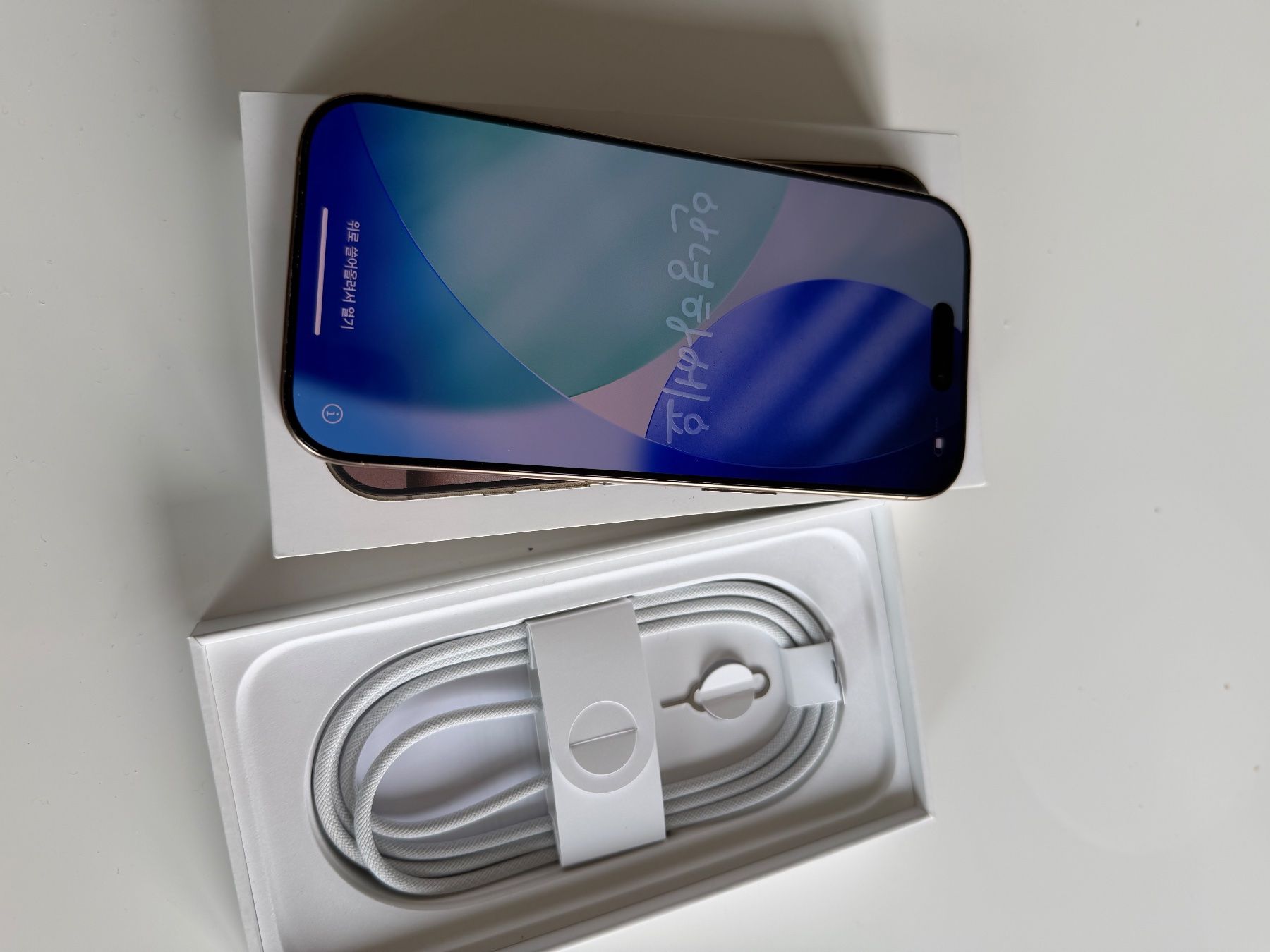Apple Telefoni cellulari / Smartphones: iPhone 16 Pro 256 GB Titan – Usato da Basel venduto da inf_dy5g