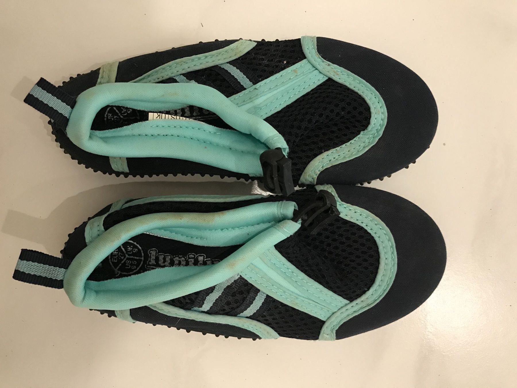 Scarpe per ragazzi: Badeschuhe Kindern Lupilu 27 – Usato da Gümligen venduto da svaud