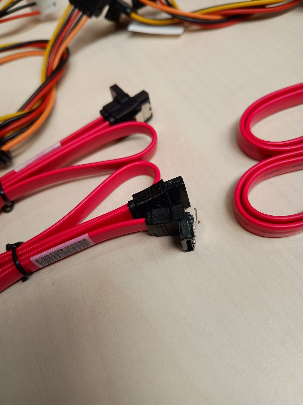 Cavi: Je 5x Kabel mit SATA und Stromanschlüssen, NEU – Nuovo (secondo la descrizione) da Döttingen venduto da Schlei 3