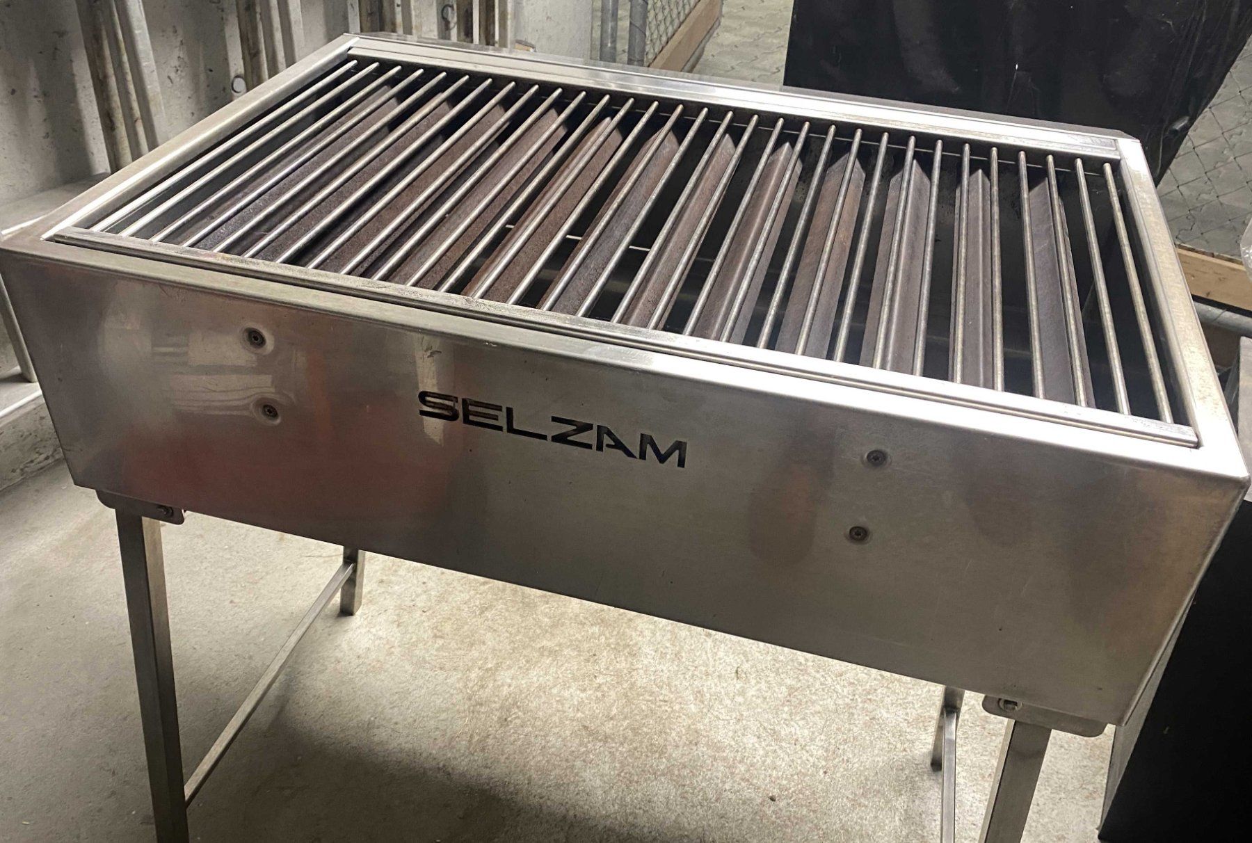 Griglie: SELZAM Profigrill N – Usato da Otelfingen venduto da Synchron 3