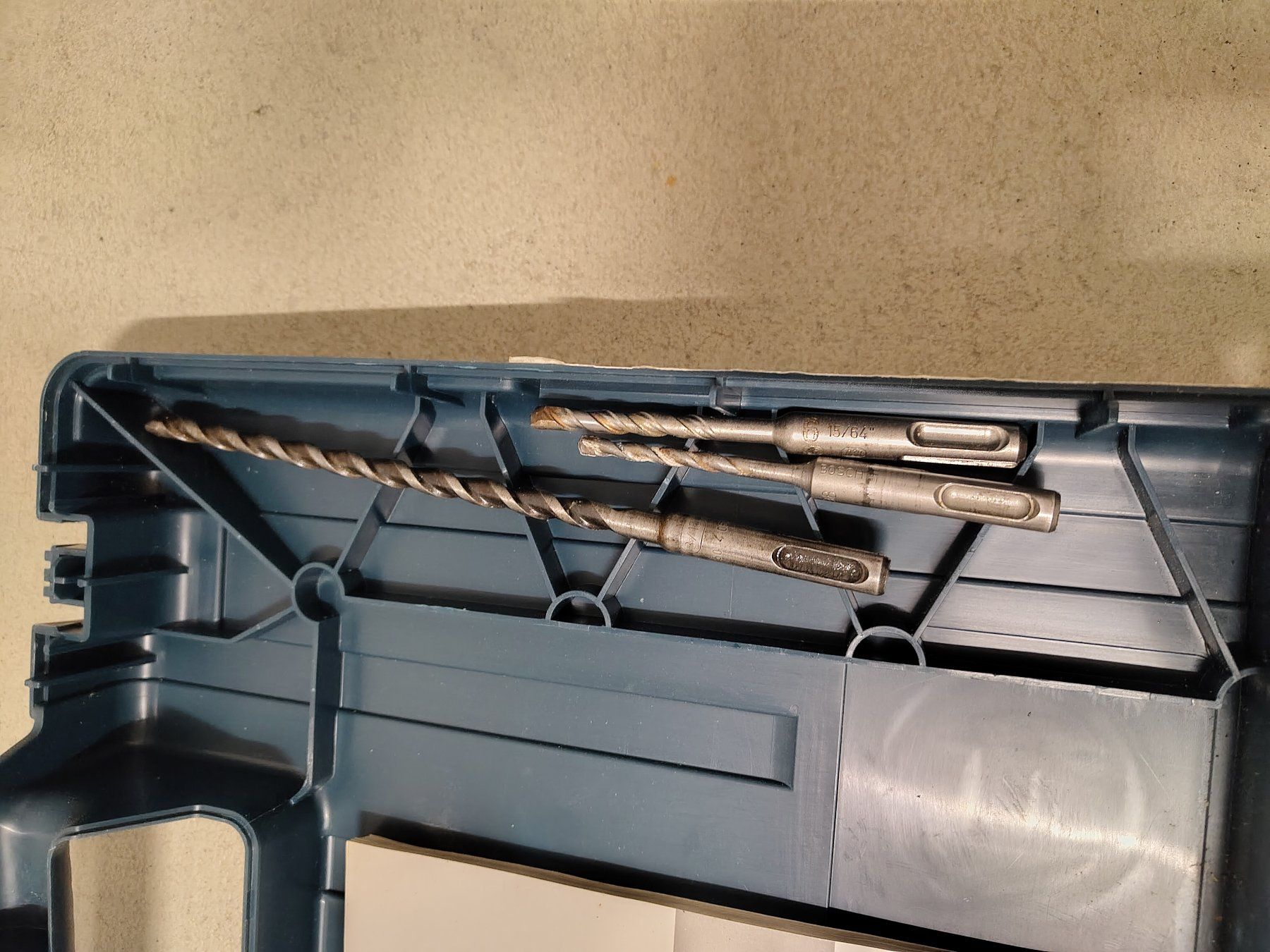 Bosch Trapani: Bosch Professional GBH 2-20 D Bohrhammer – Usato da Zofingen venduto da ruxer 4