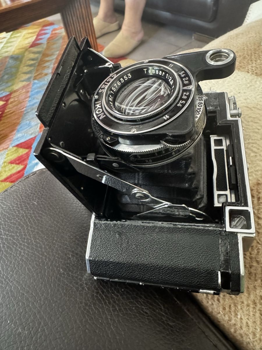 Zeiss Fotocamera: Magnifique Zeiss super Ikonta – Nuovo (secondo la descrizione) da Bussigny venduto da ber_8wf2 8