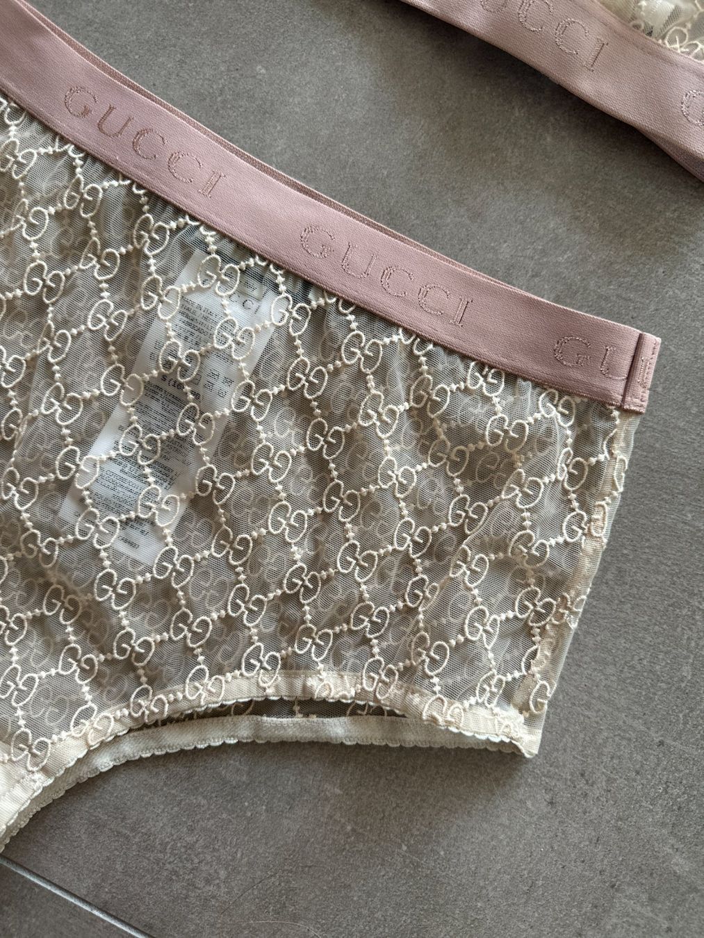 Gucci Altra biancheria intima: New lingerie set Gucci – Nuovo (secondo la descrizione) da Lugano venduto da juledo 1