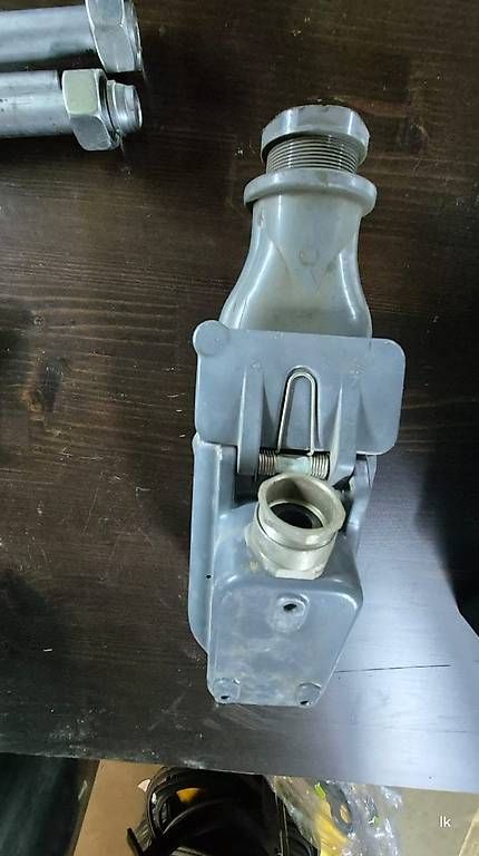Spine: Gerätestecker mit Aufputzdose J70/5pol 40 Amp. – Usato da Weggis venduto da Lukas1983 1