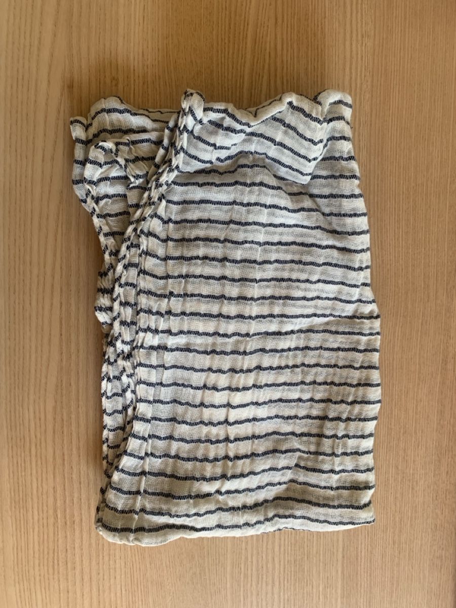 Foulards, Tücher & Schals: Striped Scarf white/dark blue – Neu (gemäss Beschreibung) aus Zürich von ama_k88c