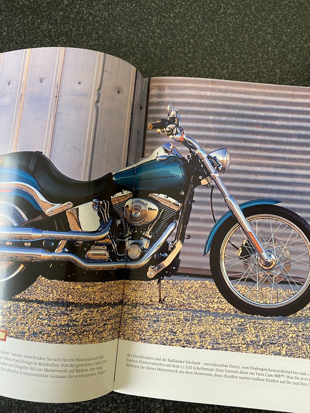 Documenti: Harley-Davidson Katalog, Prospekt, Broschüre 2005 – Usato da Niederhasli venduto da Berno 1