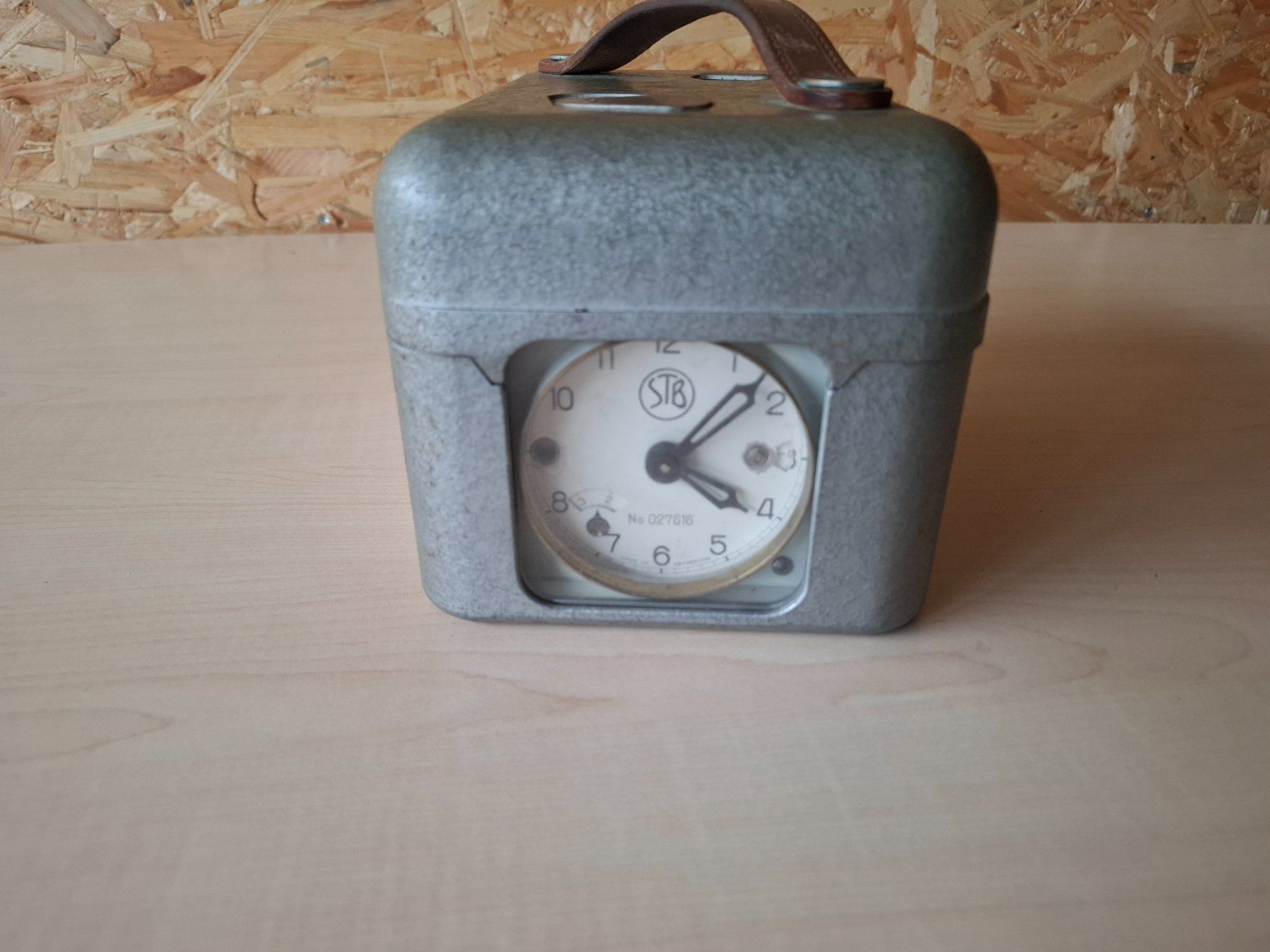 Orologi: Taubenuhr / Konstatieruhr – Usato da Brügg BE venduto da POU-BELLE 3