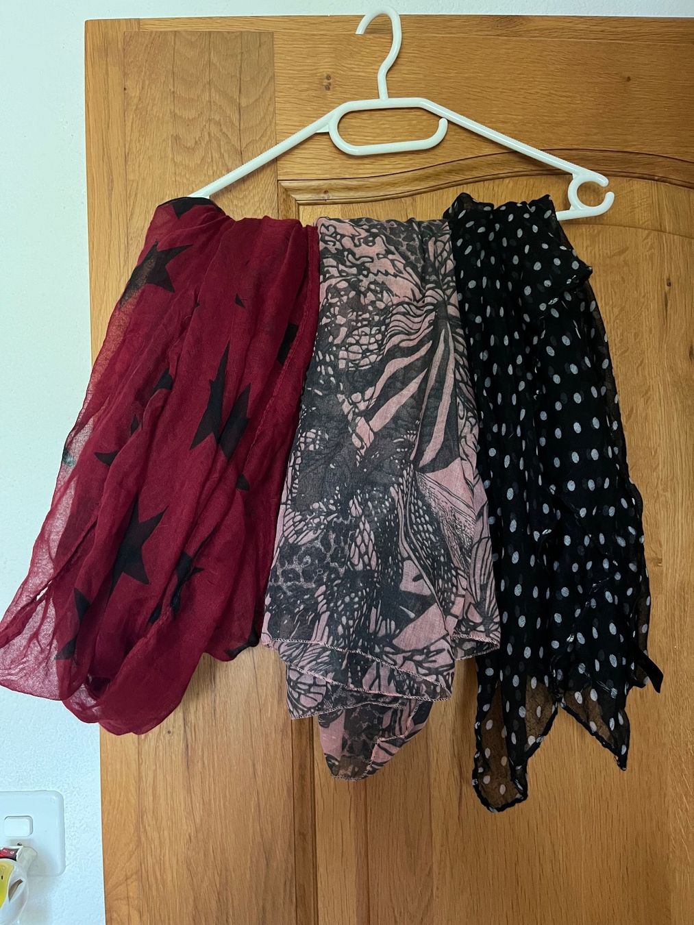 Foulards, Tücher & Schals: Lot de 3 foulards – Gebraucht aus Montsevelier von Duna2210
